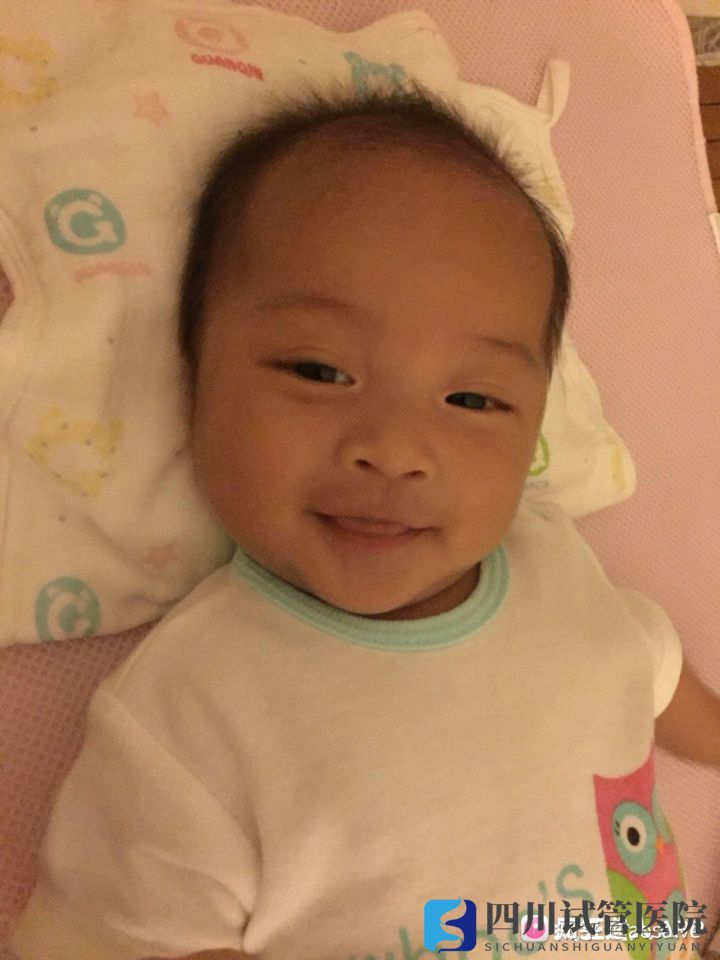 做四川三代試管順利生下龍鳳胎寶寶,試管多少錢(圖5) 做四川三代試管順利生下龍鳳胎寶寶,試管多少錢(圖5)