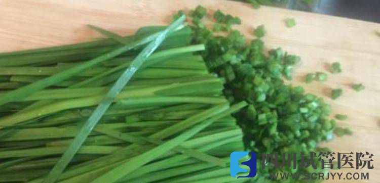 平時常見的韭菜雞蛋，一起搭配不僅美味，還可以保護子宮與卵巢(圖1)